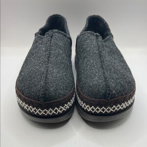 UGG Gray and Brown Women's Basketball Shoes